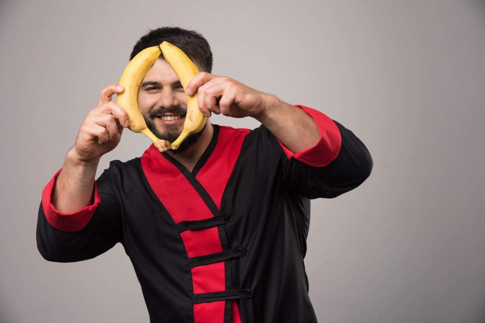 Команда під час практичного тренінгу з акторської майстерності